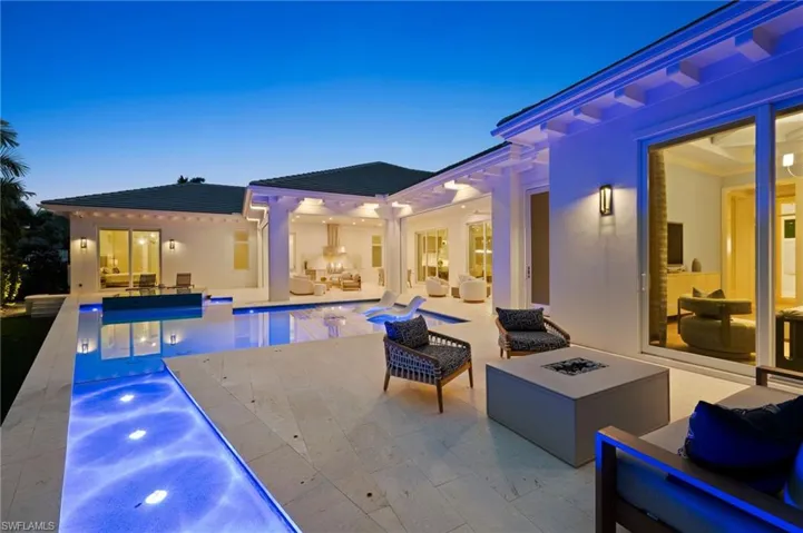 710 Willowhead Dr, Naples, Florida 34103