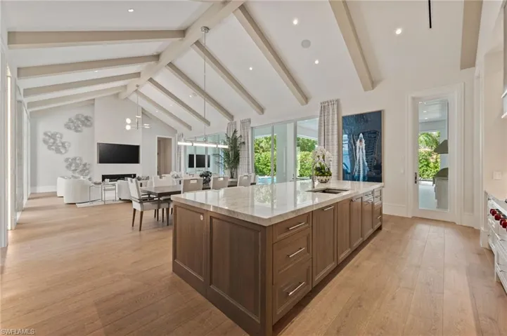710 Willowhead Dr, Naples, Florida 34103