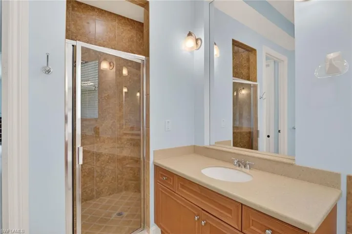 Primary Shower - duel shower heads