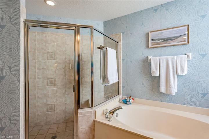 8530 Pepper Tree WAY, NAPLES FL 34114