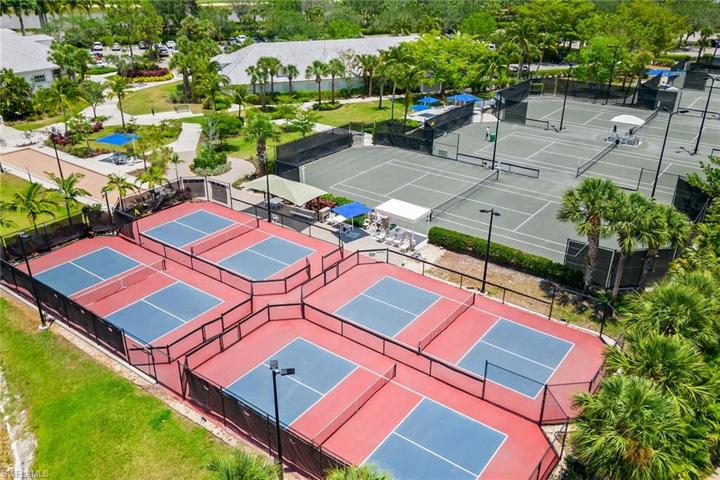 8530 Pepper Tree WAY, NAPLES FL 34114