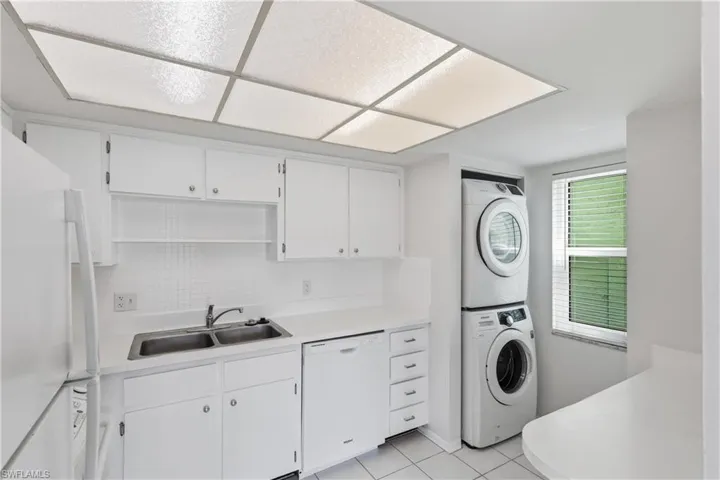 1400 Pompei Ln 53, Naples, Florida 34103