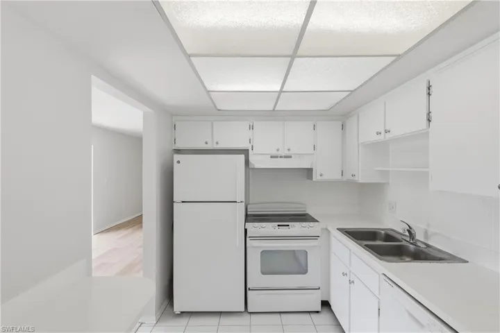 1400 Pompei Ln 53, Naples, Florida 34103