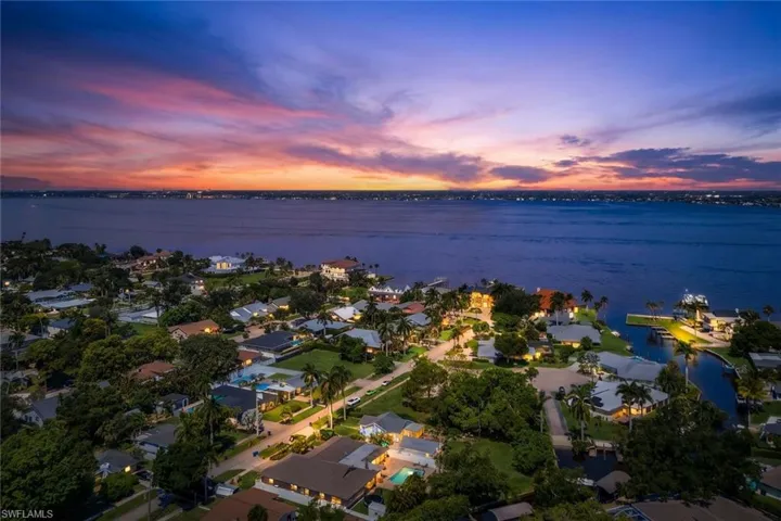 8327 Riviera Ave, Fort Myers, Florida 33919