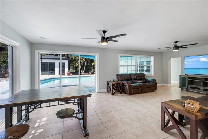 8327 Riviera Ave, Fort Myers, Florida 33919
