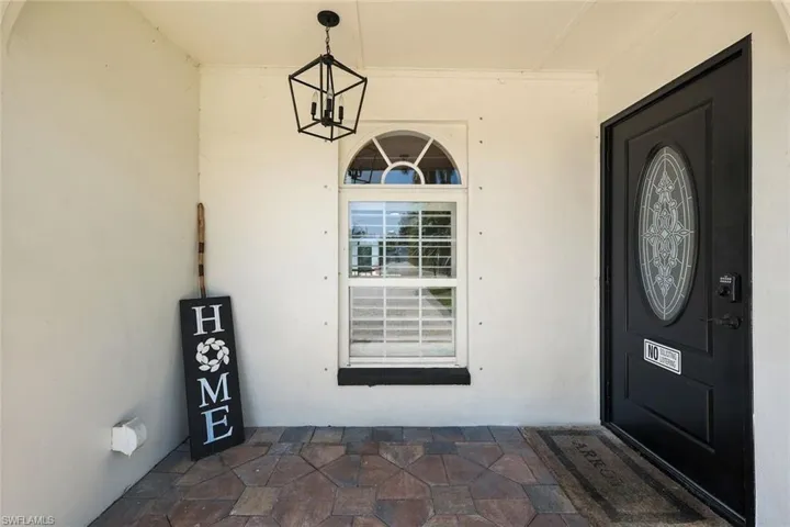 8327 Riviera Ave, Fort Myers, Florida 33919