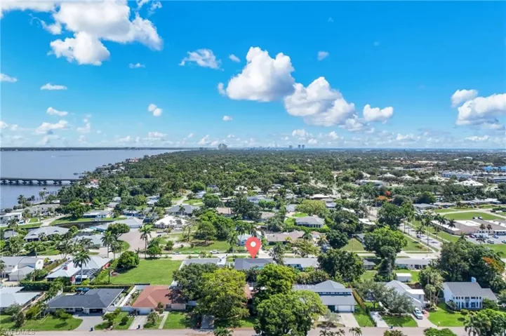 8327 Riviera Ave, Fort Myers, Florida 33919
