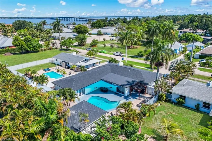 8327 Riviera Ave, Fort Myers, Florida 33919