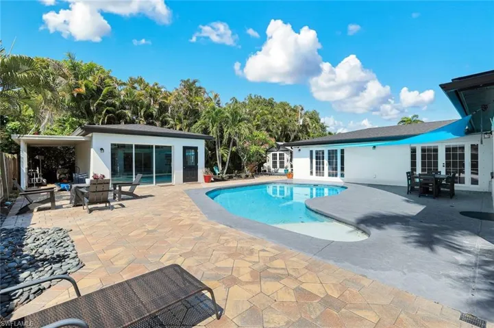 8327 Riviera Ave, Fort Myers, Florida 33919
