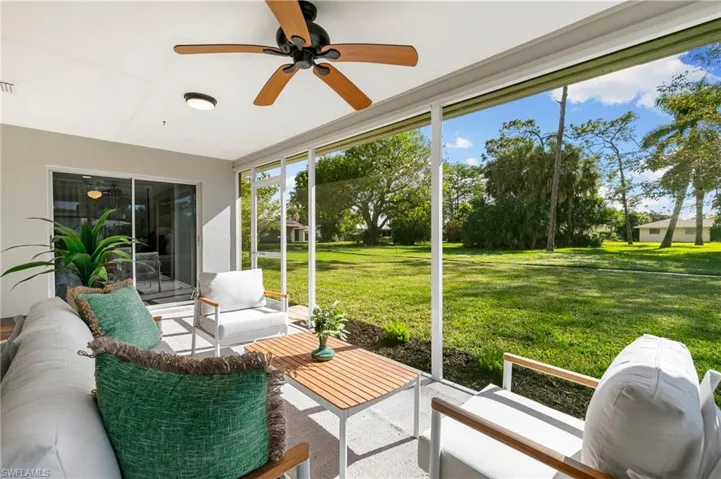 684  Pompano  DR, Naples, FL 34110