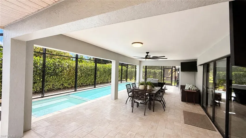 1089 Nottingham Dr, Naples, Florida 34109