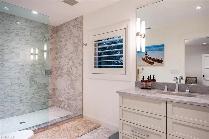 501 2nd Ave N, Naples, Florida 34102