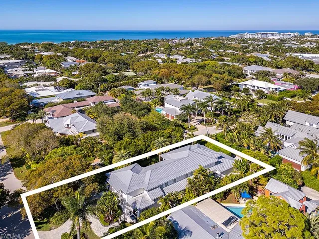 501 2nd Ave N, Naples, Florida 34102