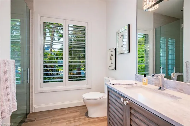 501 2nd Ave N, Naples, Florida 34102