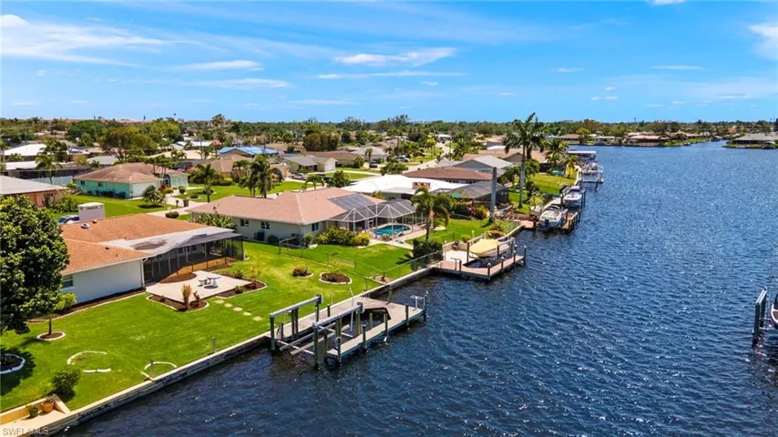 3746 Se 1st Pl, Cape Coral Fl 33904