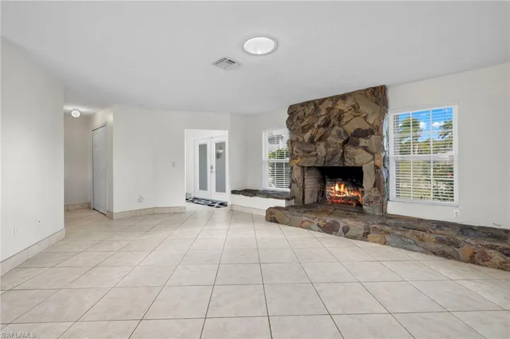 3746 Se 1st Pl, Cape Coral Fl 33904