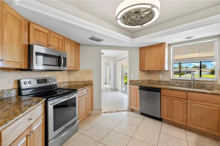 3746 Se 1st Pl, Cape Coral Fl 33904