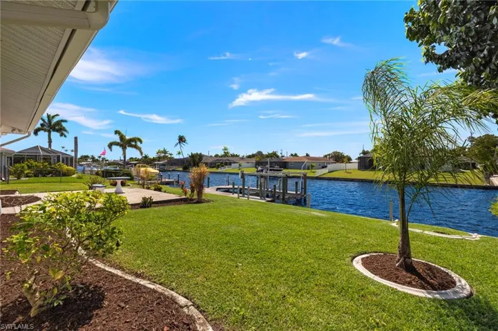 3746 Se 1st Pl, Cape Coral Fl 33904