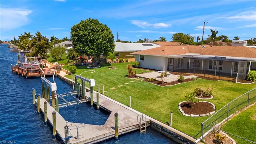 3746 Se 1st Pl, Cape Coral Fl 33904