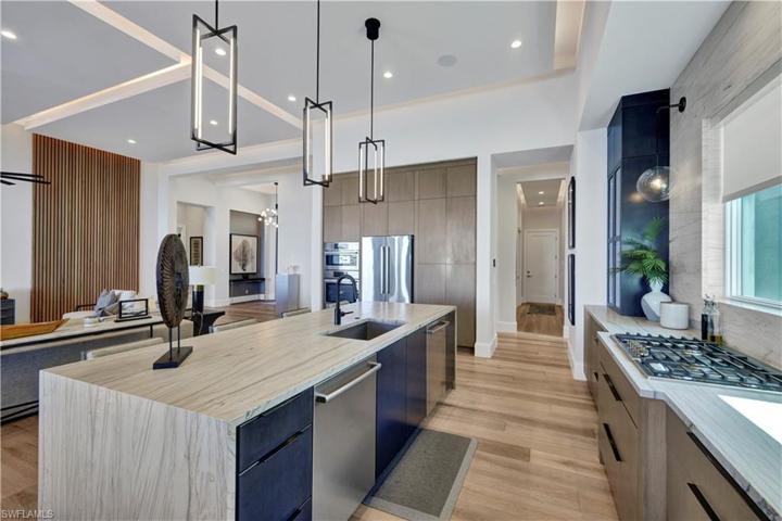Gas cooktop and under cabinet accent lighting