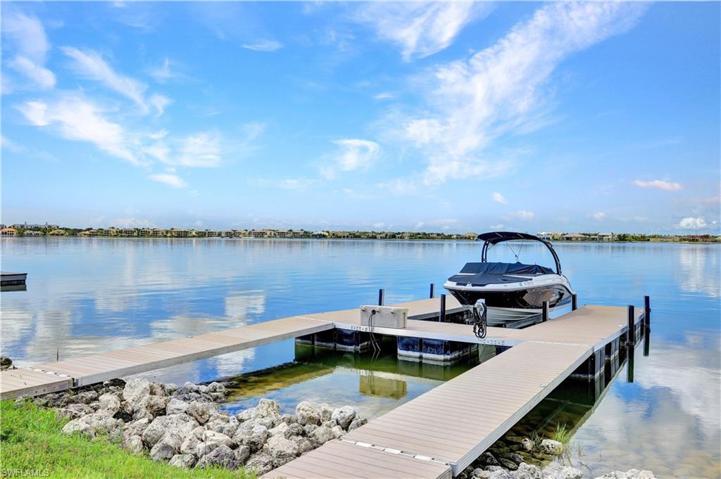 Captains Dock with boat lift