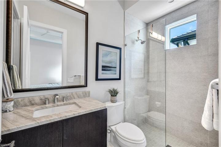 Undermount Kohler sink and faucet
