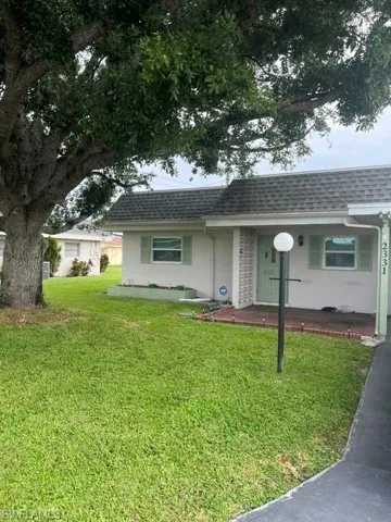 2331 Magnolia Ct, Lehigh Acres, Florida 33936