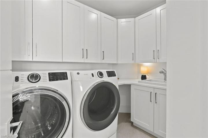 LAUNDRY ROOM WITH UTILITY SINK