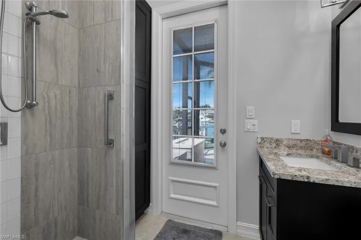 136 Shorecrest Ct, Marco Island, Florida 34145