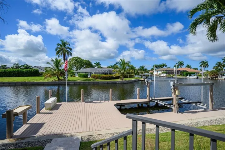 136 Shorecrest Ct, Marco Island, Florida 34145