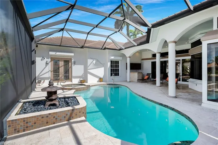 136 Shorecrest Ct, Marco Island, Florida 34145
