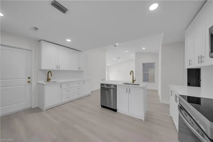 14441 Pine Lily Dr, Fort Myers, Florida 33908