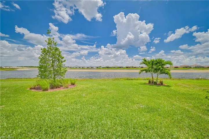16688 Rolling Rock Blvd, Alva, Florida 33920
