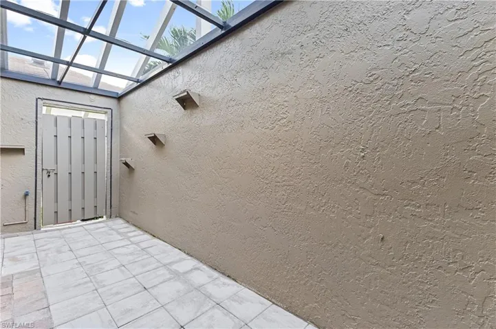 Outdoor Atrium off Primary Bath