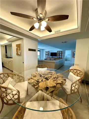 10951  Gulf Shore  DR, Naples, FL 34108