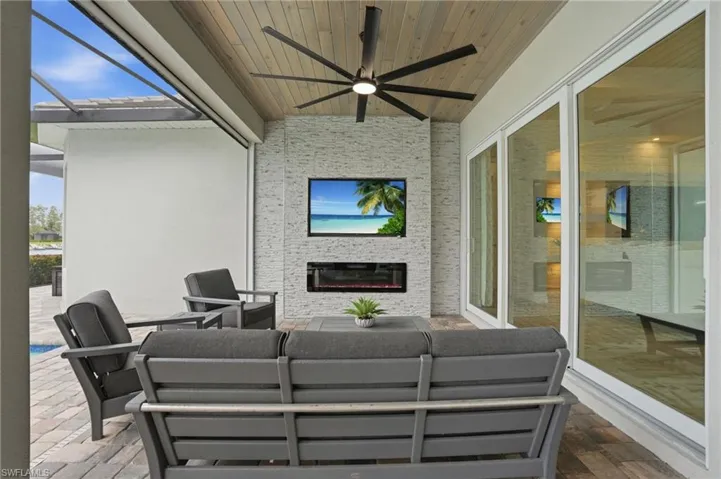 14900 Blue Bay Cir, Fort Myers, Florida 33913