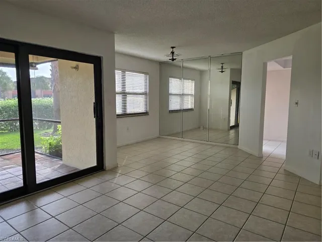 Living/Dining area