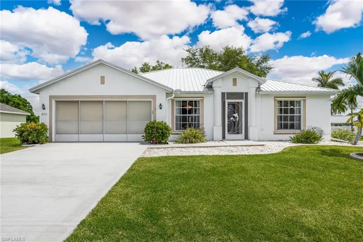 Nice Ranch, Great Location, Corner lot, New Metal roof one month before IAN