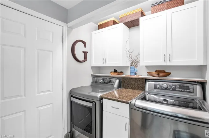 776 Eagle Creek Dr # J549, Naples Fl 34113