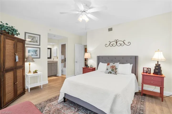 776 Eagle Creek Dr # J549, Naples Fl 34113