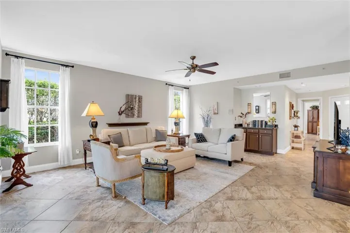 776 Eagle Creek Dr # J549, Naples Fl 34113