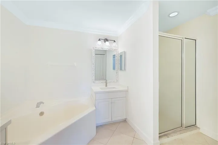 3455 Grand Cypress Dr # 102, Naples Fl 34119