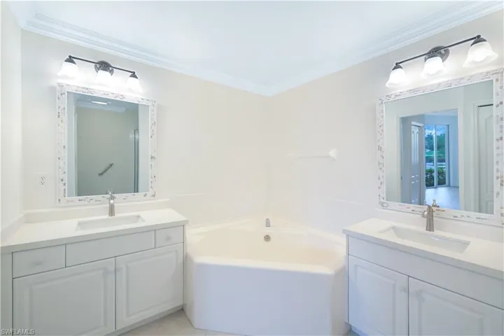 3455 Grand Cypress Dr # 102, Naples Fl 34119