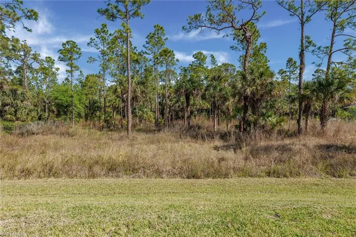 415  41st NE AVE, Naples, FL 34120