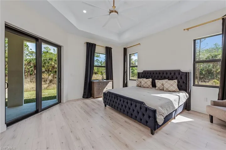 415  41st NE AVE, Naples, FL 34120