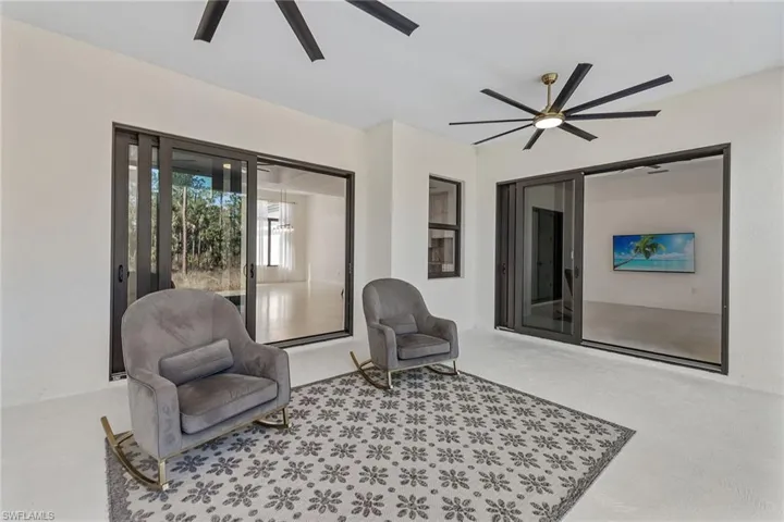 415  41st NE AVE, Naples, FL 34120