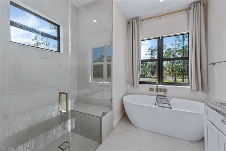 415  41st NE AVE, Naples, FL 34120