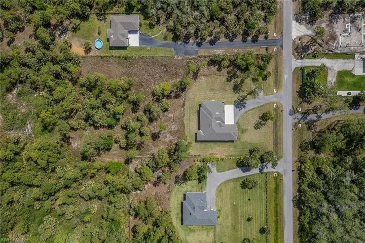 415  41st NE AVE, Naples, FL 34120