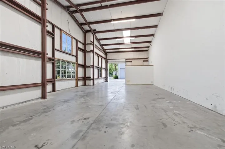4776 Radio Rd 101, Naples, Florida 34104
