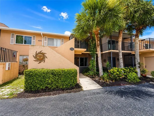 4000 Ice Castle Way 5, Naples, Florida 34112